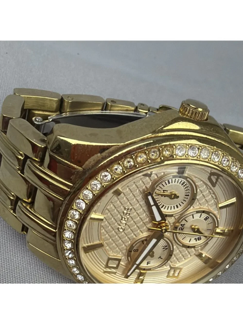 GUESS WaterPro WATCH UO147L2 Gold CRYSTALS Japan Movement Untested Parts